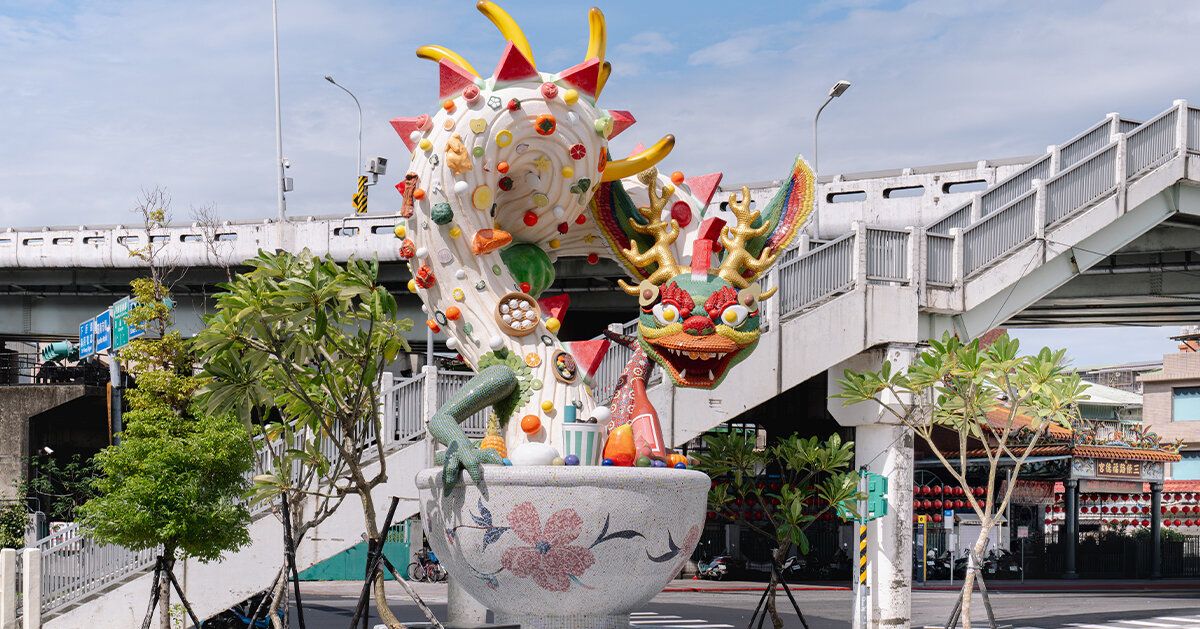 Arno Coenen transforma mercado público de Taipei em galeria de arte a céu aberto