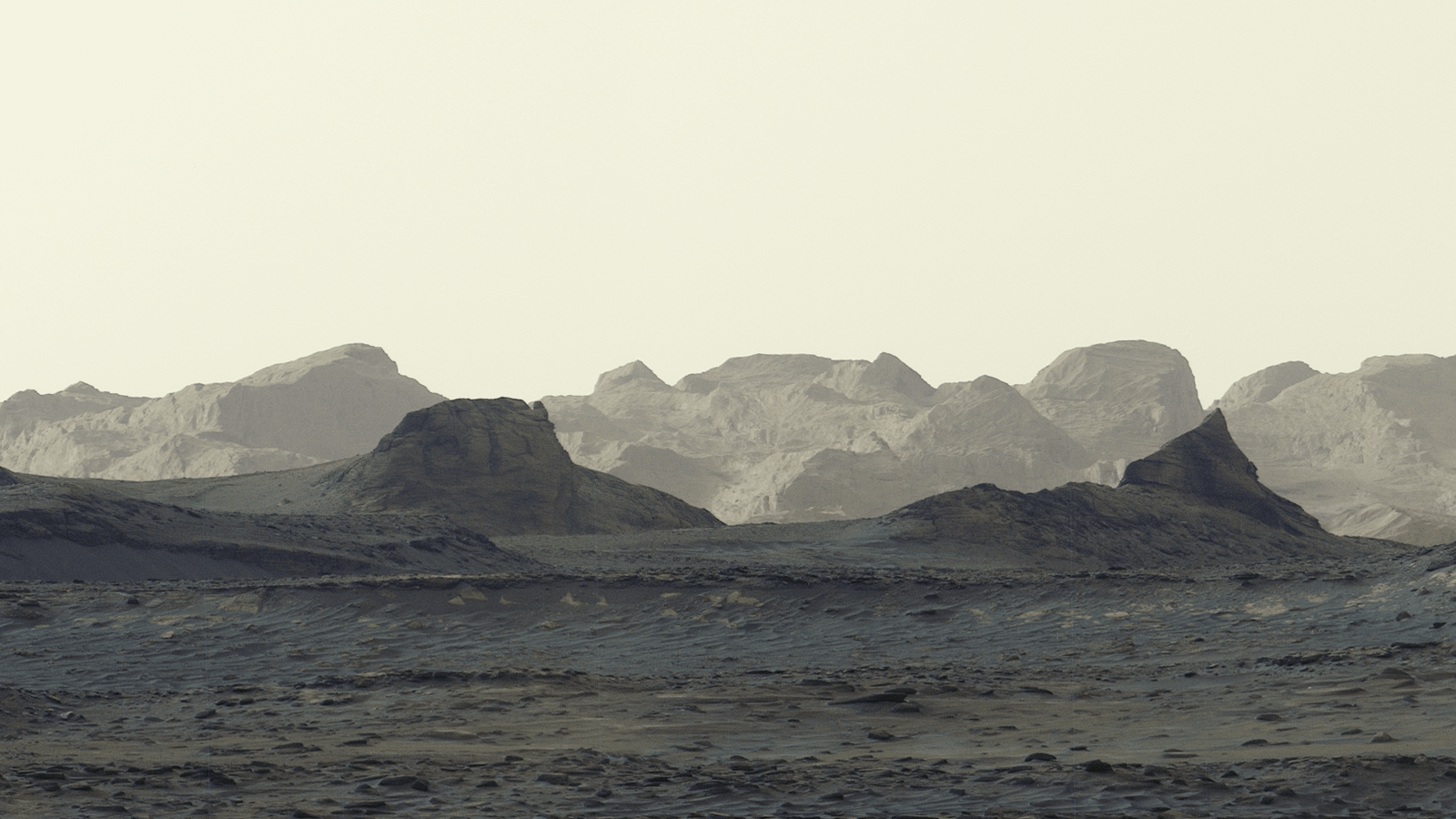 Curiosity revela penhascos azuis em Marte: segredos de 16 km de extensão