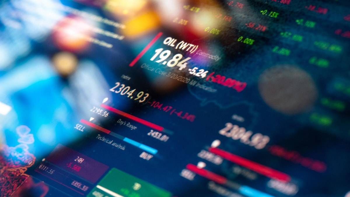 Petróleo cai abaixo de US$ 75 e pressiona ações da Petrobras, Prio e Brava