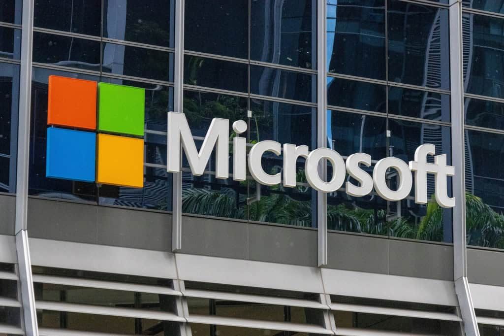 Quase 400 jornais processam OpenAI e Microsoft por uso de conteúdo em IA