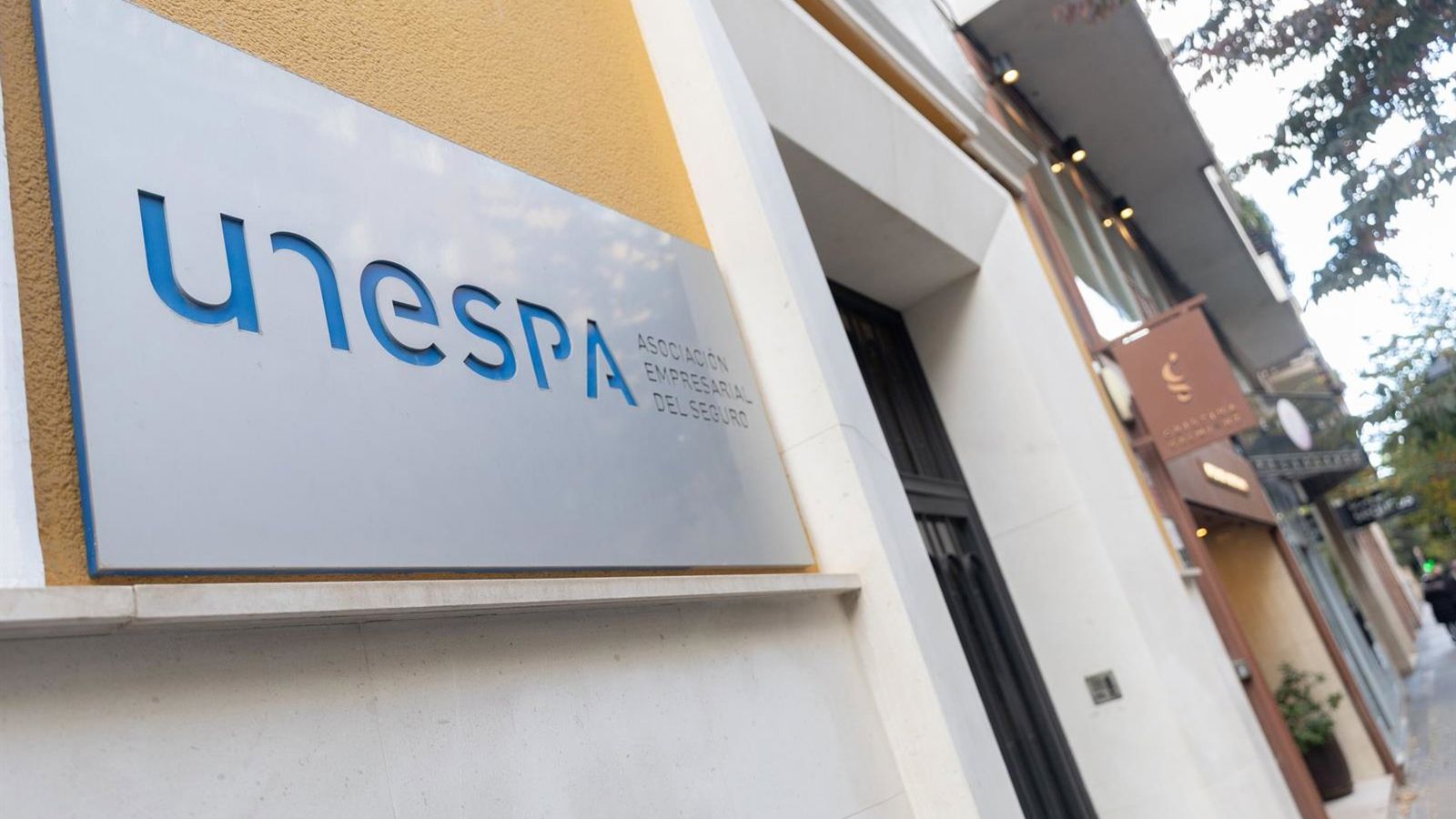 Seguradoras espanholas faturam 71 bilhões em 9 meses, alta de 10%