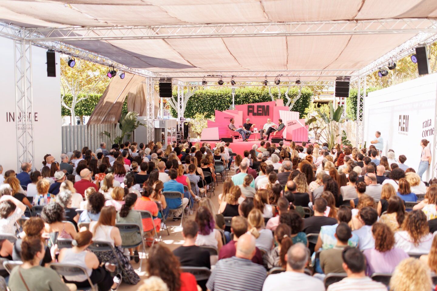 Magaluf se reinventa: como um festival literário atrai turistas culturais para a ilha