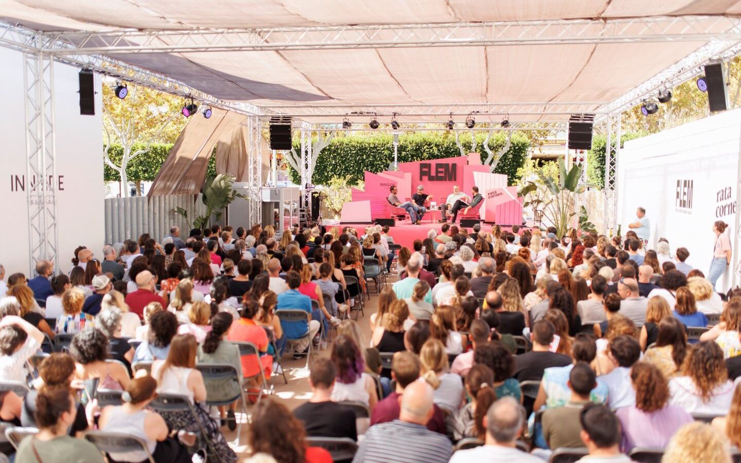 Magaluf se reinventa: como um festival literário atrai turistas culturais para a ilha
