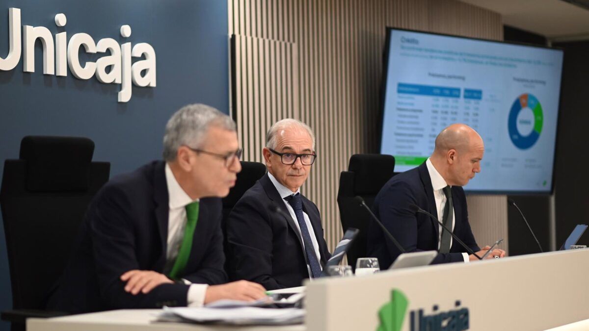 Unicaja dobra a aposta no tijolo: a hipoteca como âncora de clientes