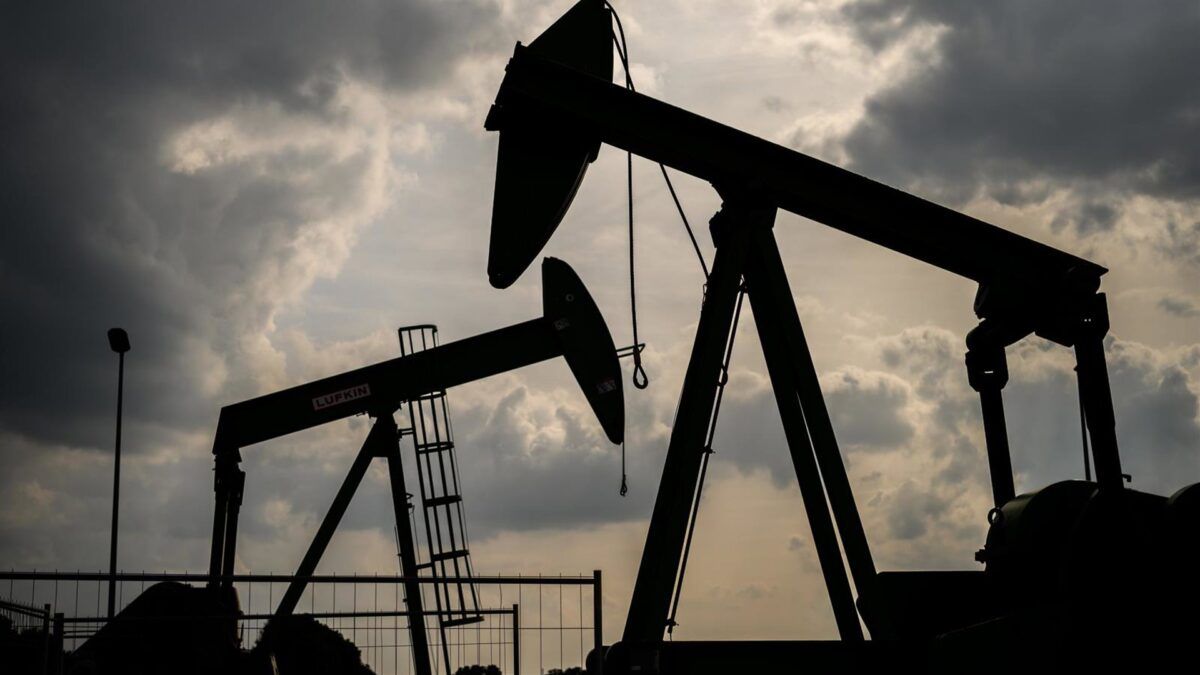 O risco geopolítico bate à porta: petroleira paralisa poços no Iraque