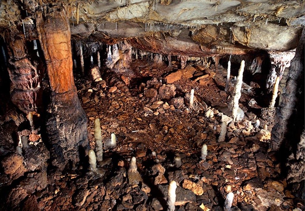 Caverna em Cantabria revela lar da Idade da Pedra intacto há 16.500 anos