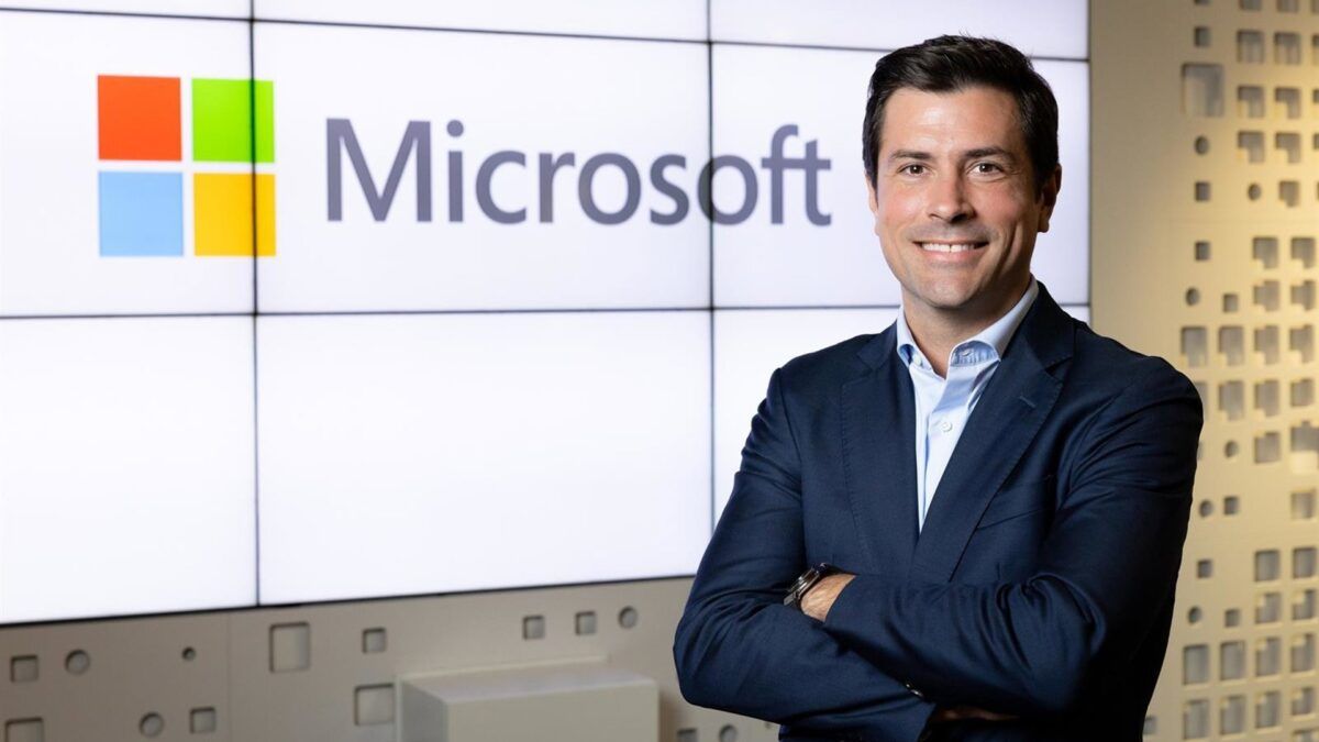 Microsoft troca comando para vender IA ao governo espanhol