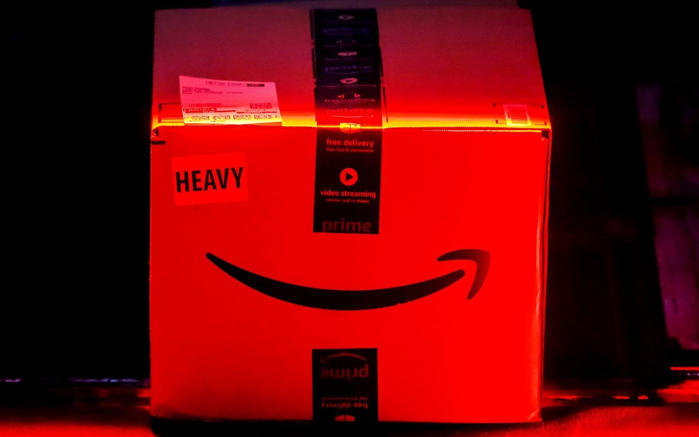 Califórnia acusa Amazon de fixar preços em lojas rivais