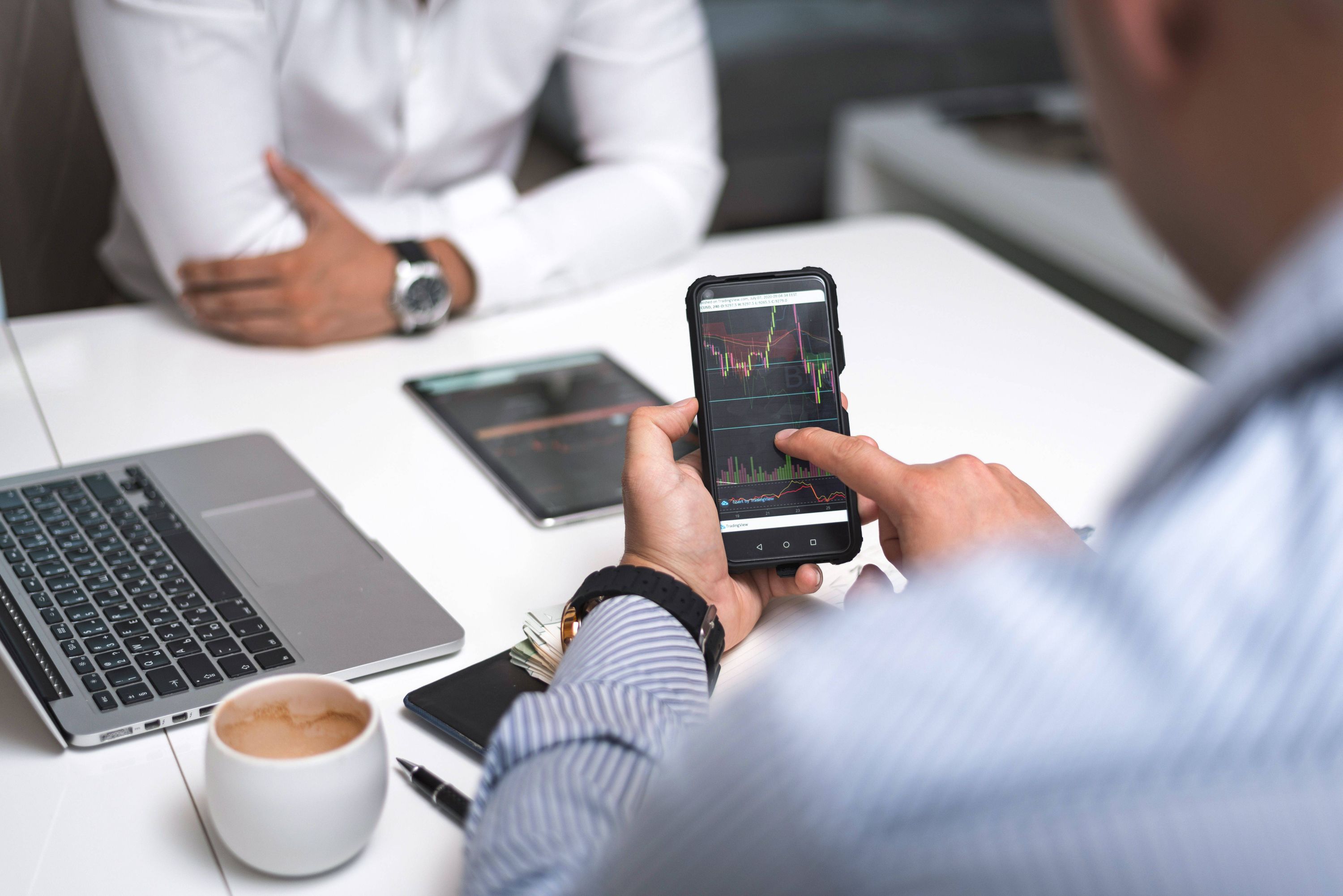 O fim do financista-planilha: entender de gente vira o ativo principal
