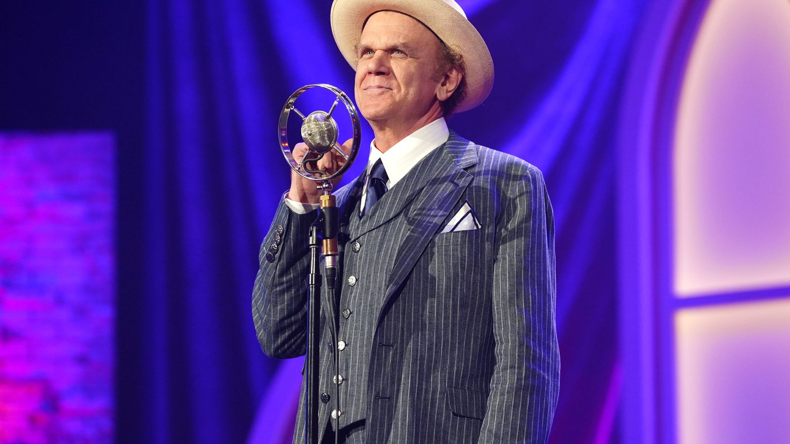 John C. Reilly contesta Elon Musk — empatia é superpoder essencial