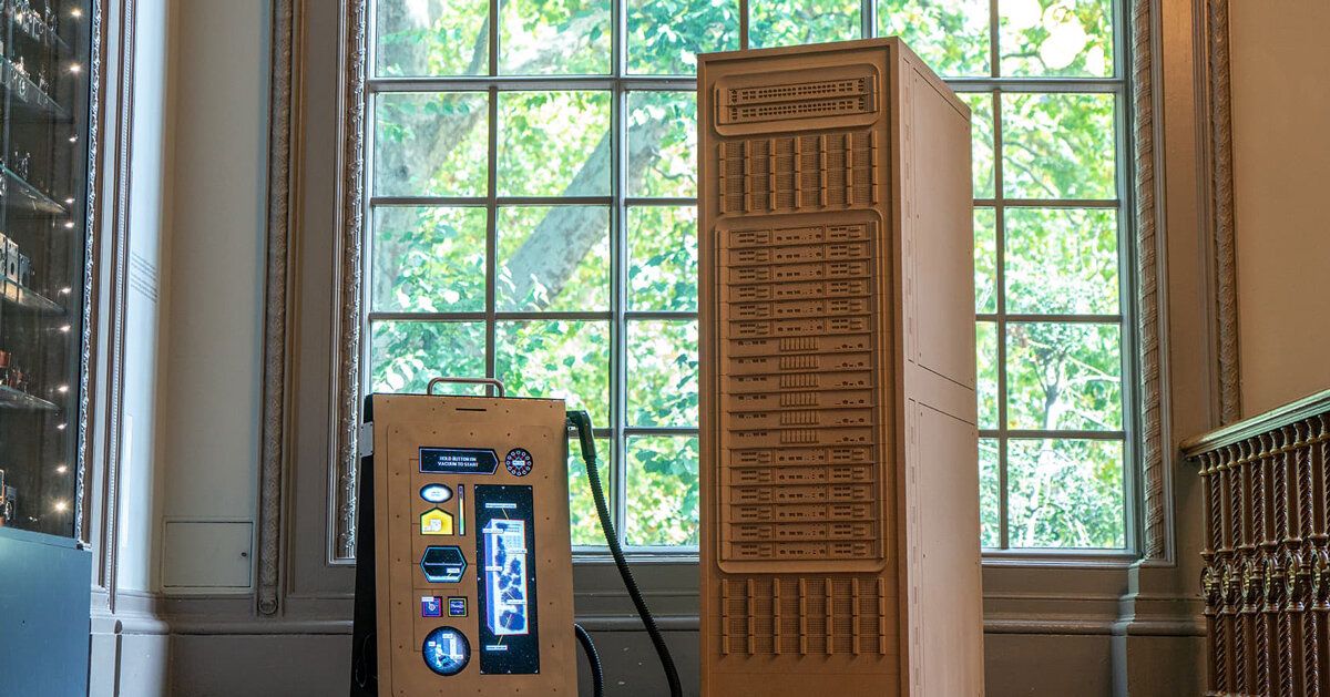 V&A transforma limpeza de data center em arte interativa