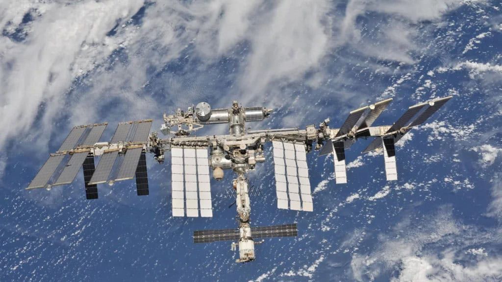 Por que descartar a ISS no Sol é tecnicamente impossível — e perigoso