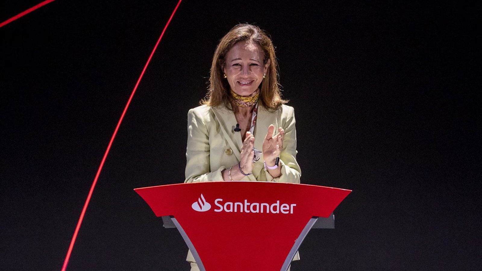 Banco Santander retoma liderança na Bolsa espanhola e ultrapassa Inditex