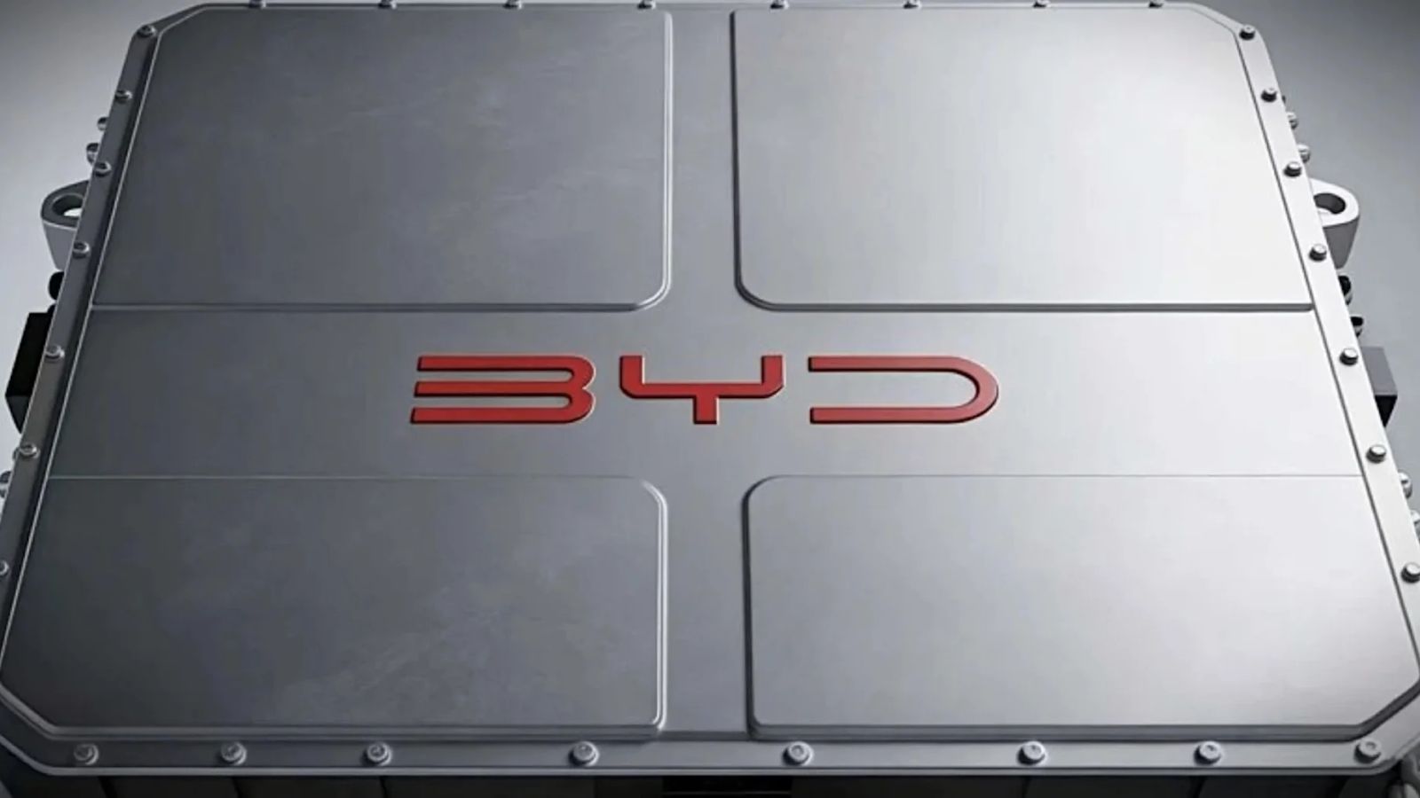 BYD mergulha baterias em líquido para dissipar calor e acelerar recarga