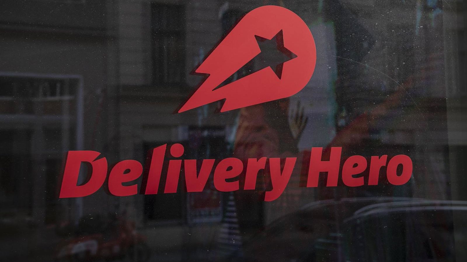 CEO da Delivery Hero volta atrás em saída e mantém comando