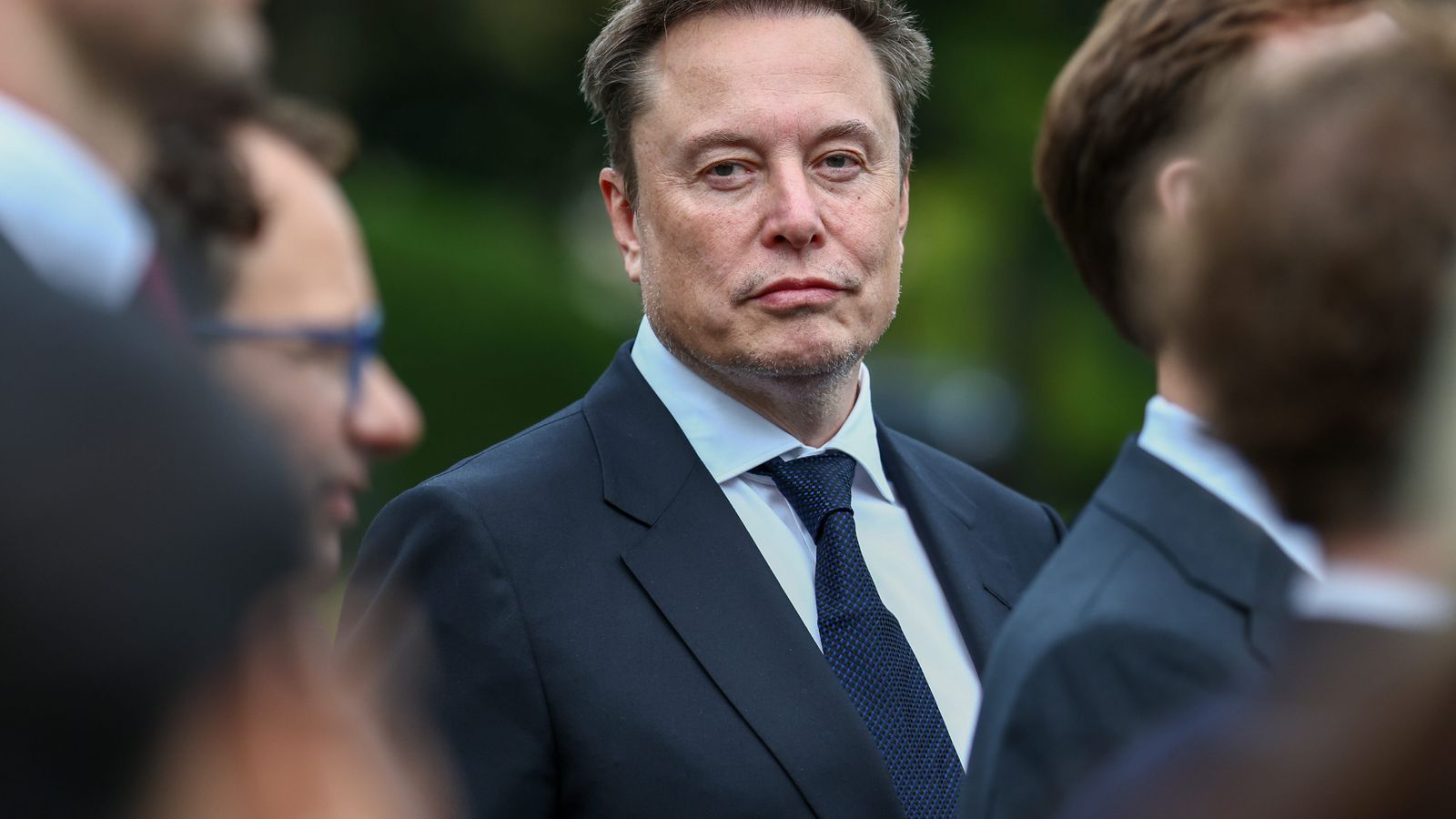 Musk acusa "oligarcas" indianos de bloquear Starlink