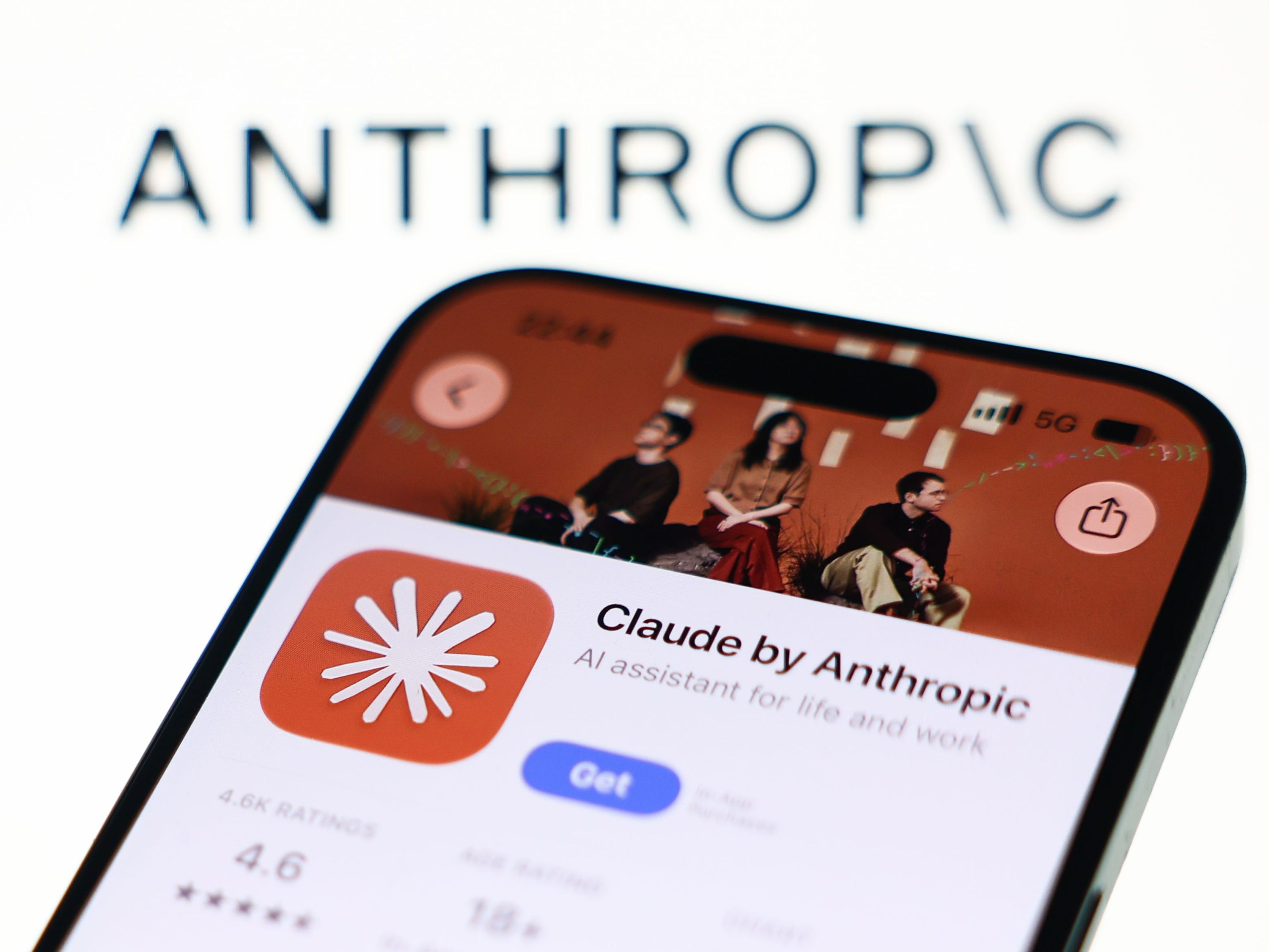 Anthropic paga US$ 345 mil por redator; IA não substitui julgamento
