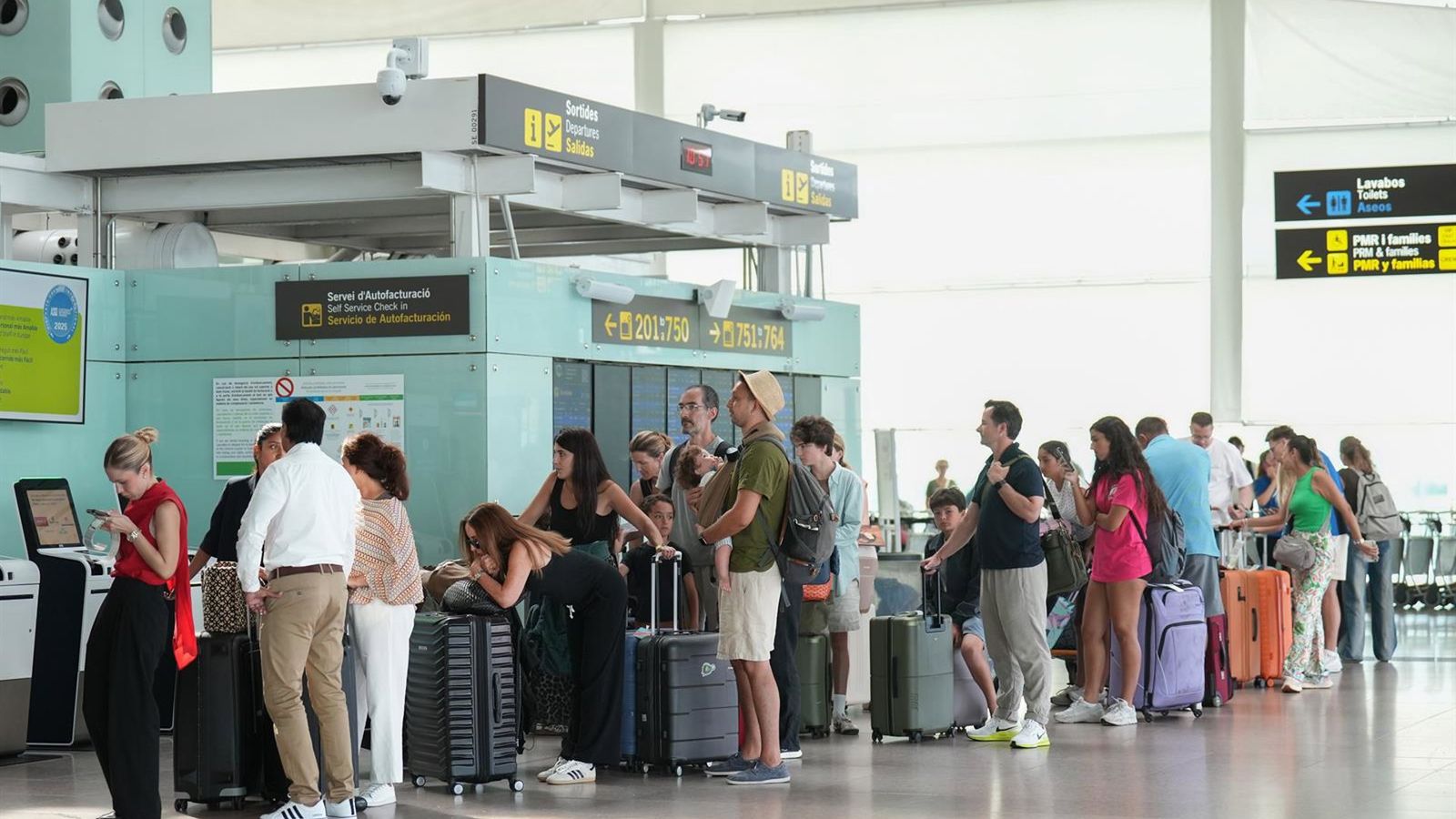 Espanha projeta 12,8 milhões de assentos aéreos em outubro, alta de 6,4%