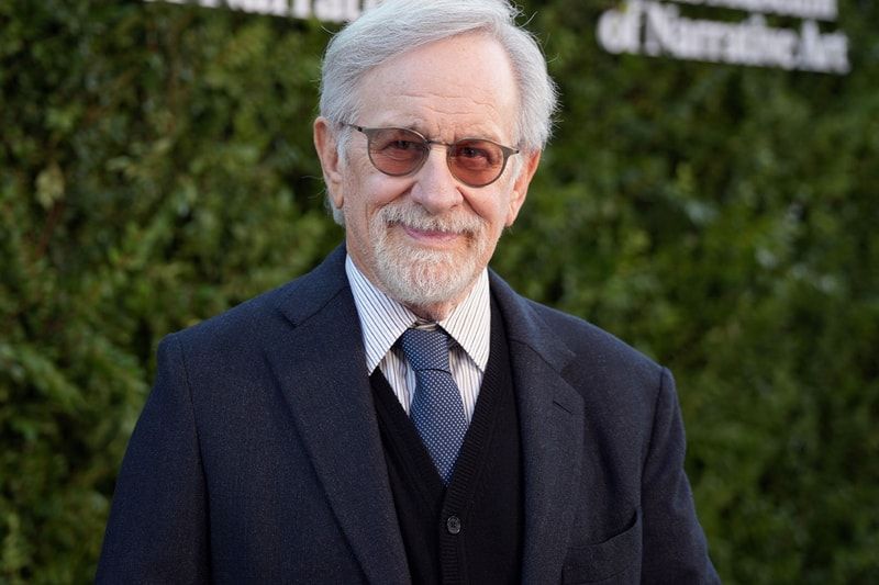 Spielberg assume 'Transformers' para resgatar tom original