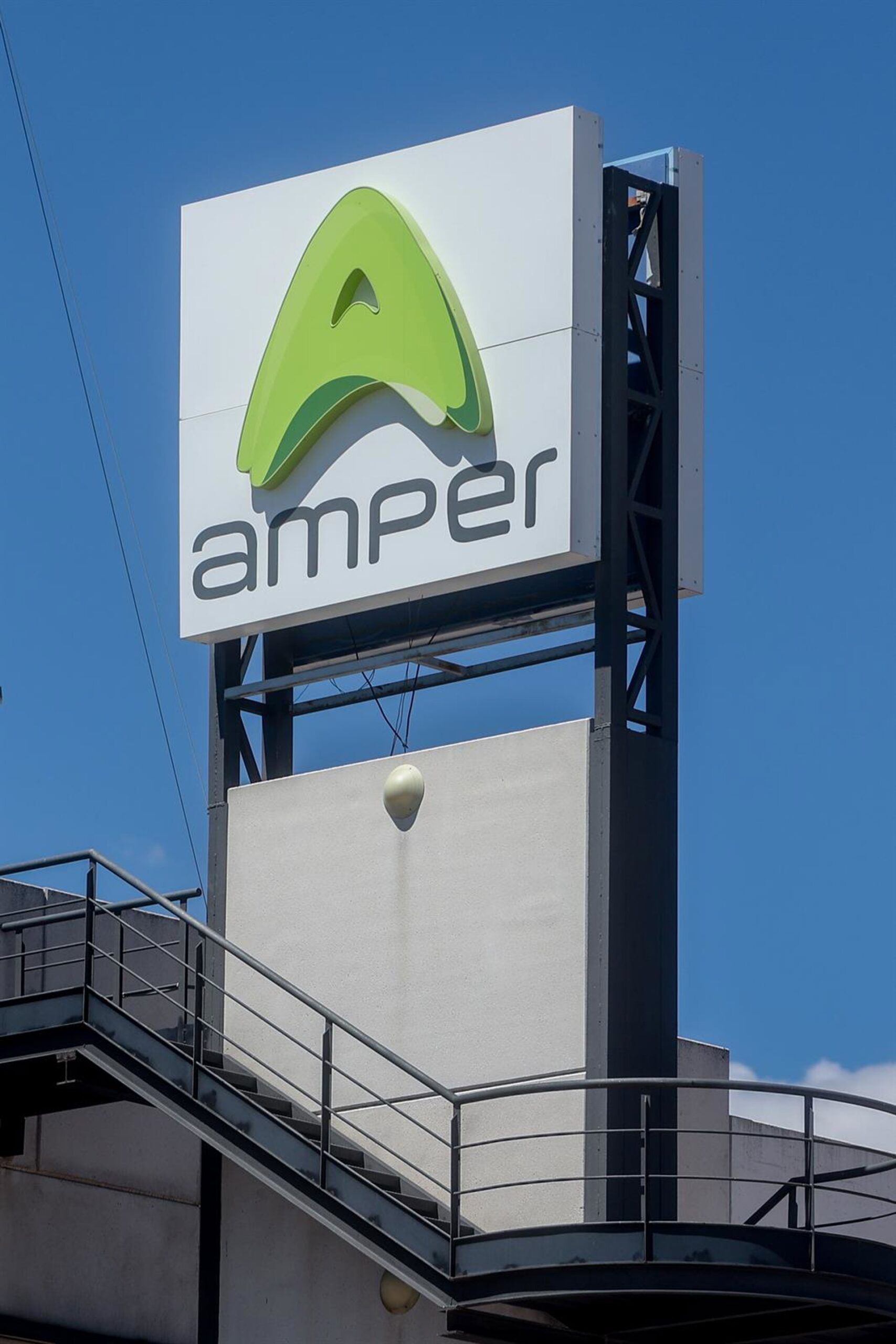 Amper fatura R$ 55 milhões em contrato para novo navio da Marinha Espanhola