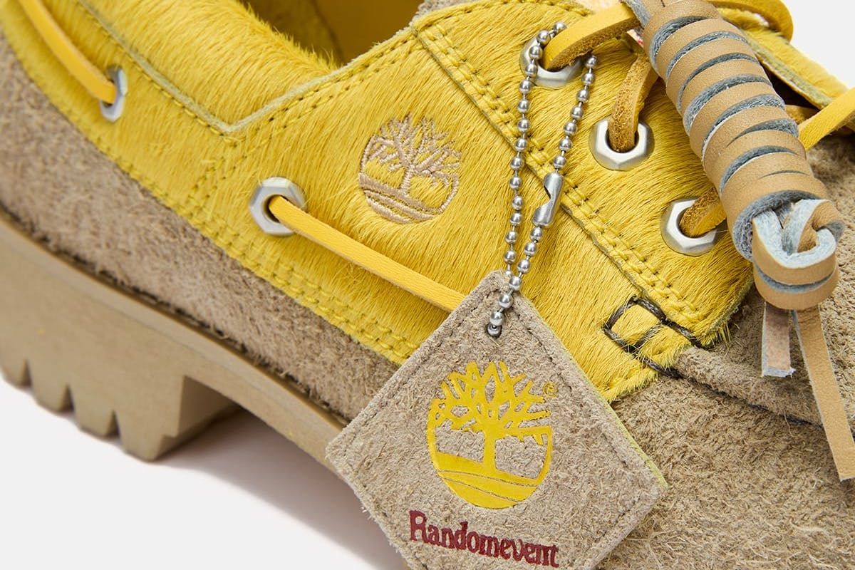 A Timberland calça o iate: com pelo de pônei