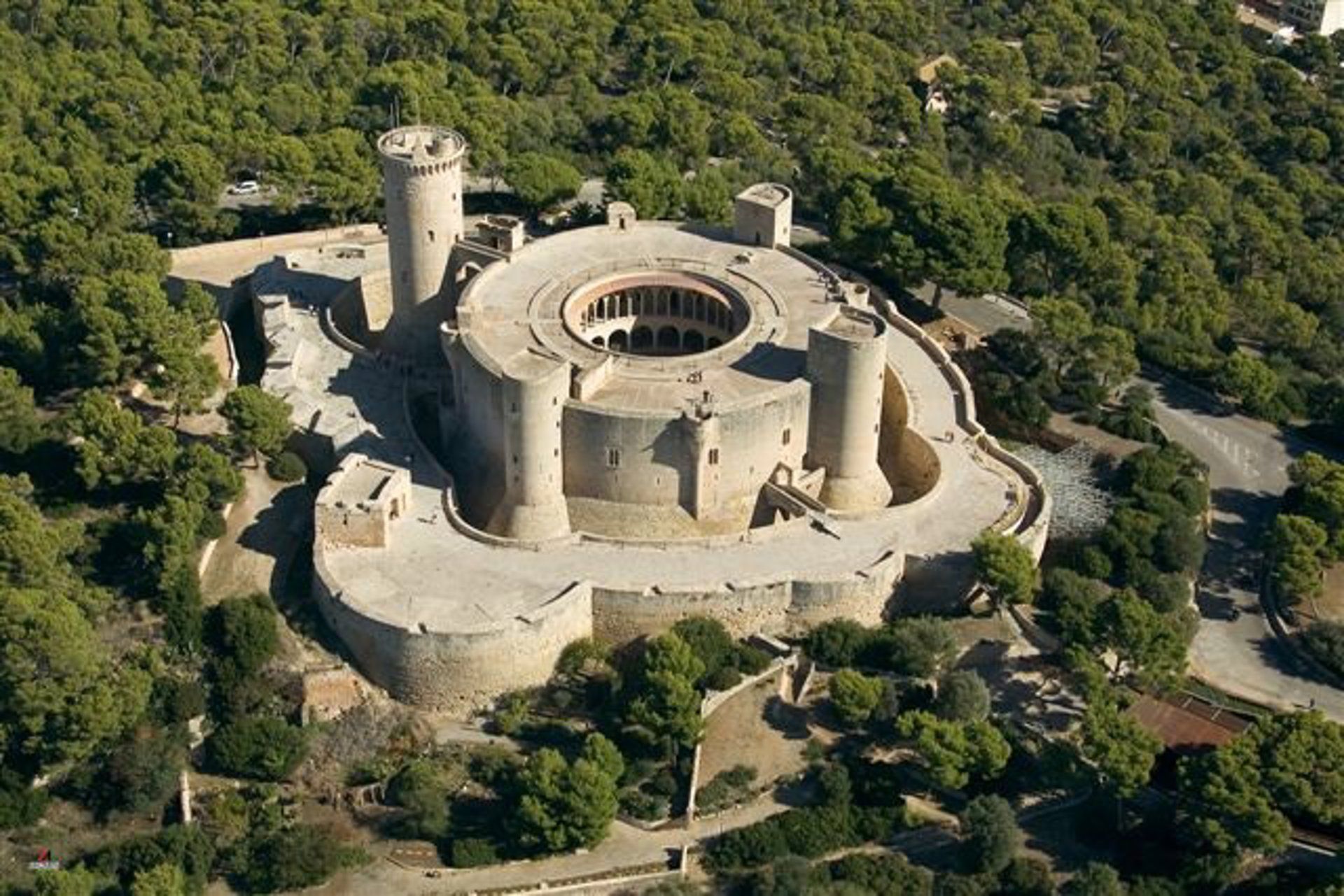 Palma fecha parques por tempestade Adam; alerta para eventos climáticos