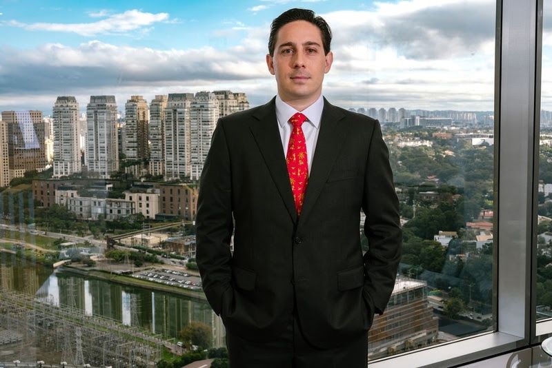 Shadow AI: empresas lidam com IA não oficial de funcionários