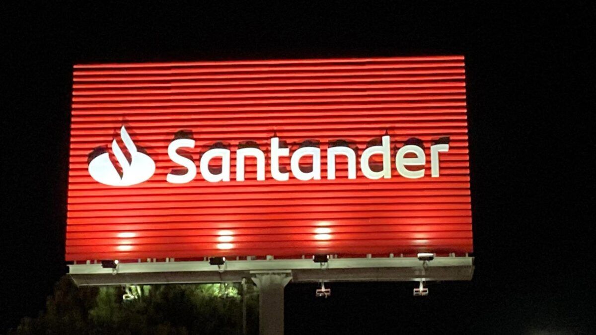 Santander enxuga capital para remunerar o acionista