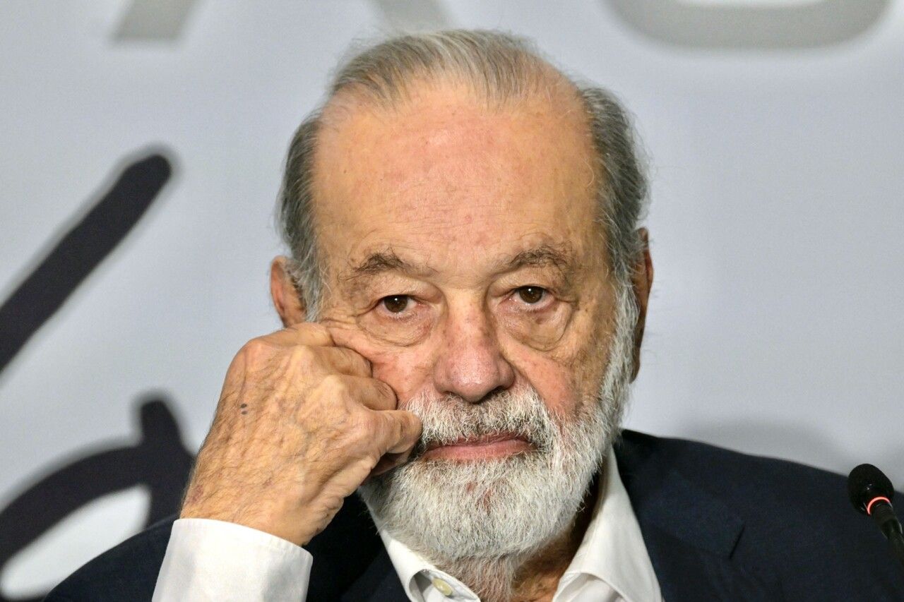 Carlos Slim atinge recorde de riqueza — como o magnata superou a era dos bilionários da tecnologia