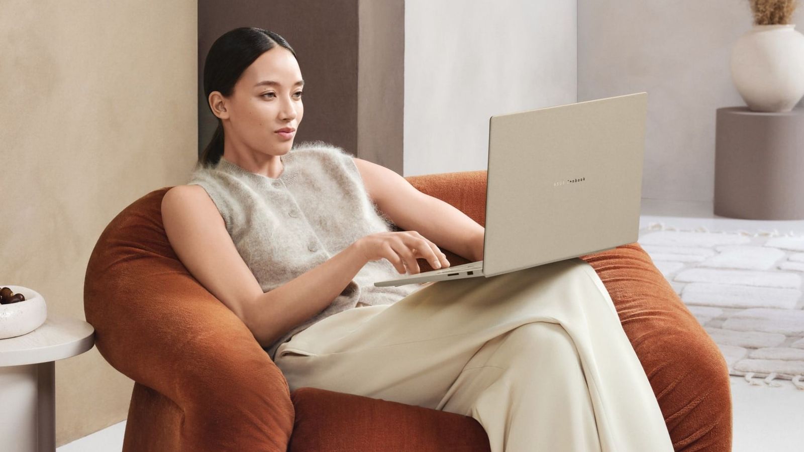 Asus Zenbook A16 chega ao mercado com chip Snapdragon X2 Elite — aposta em IA local