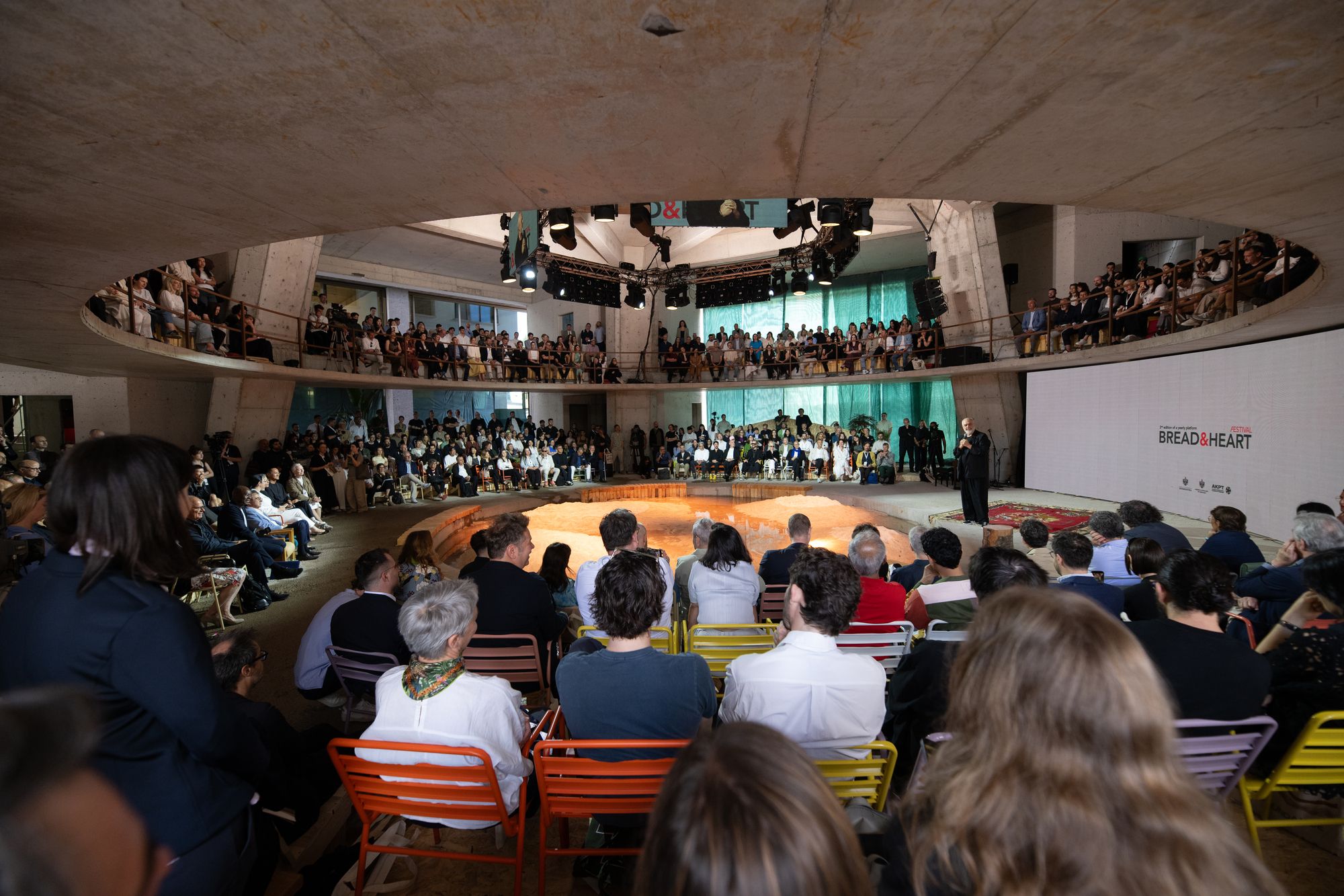 Tirana vira epicentro da arquitetura global — e o festival Bread & Heart explica o porquê