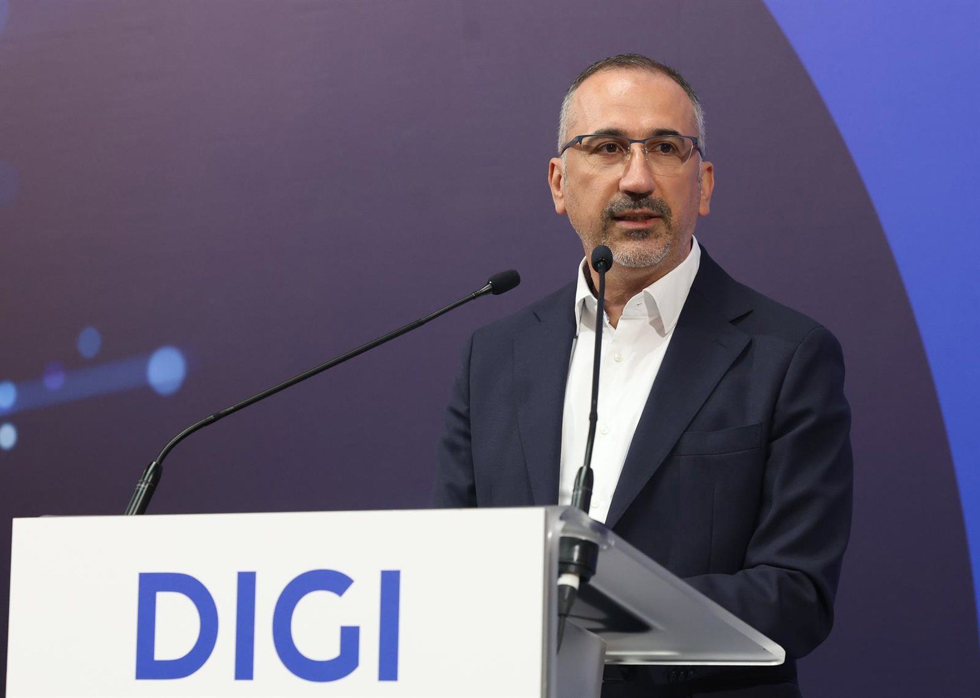 Deloitte assume auditoria da Digi na Espanha após saída da KPMG