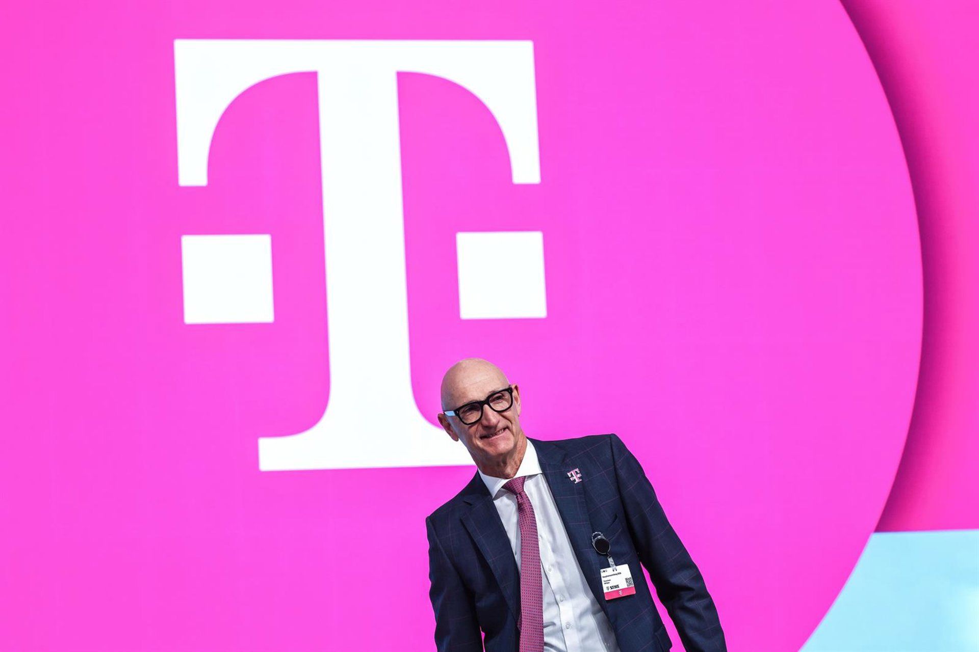 Deutsche Telekom e Cloudflare unem forças contra ciberataques na Europa