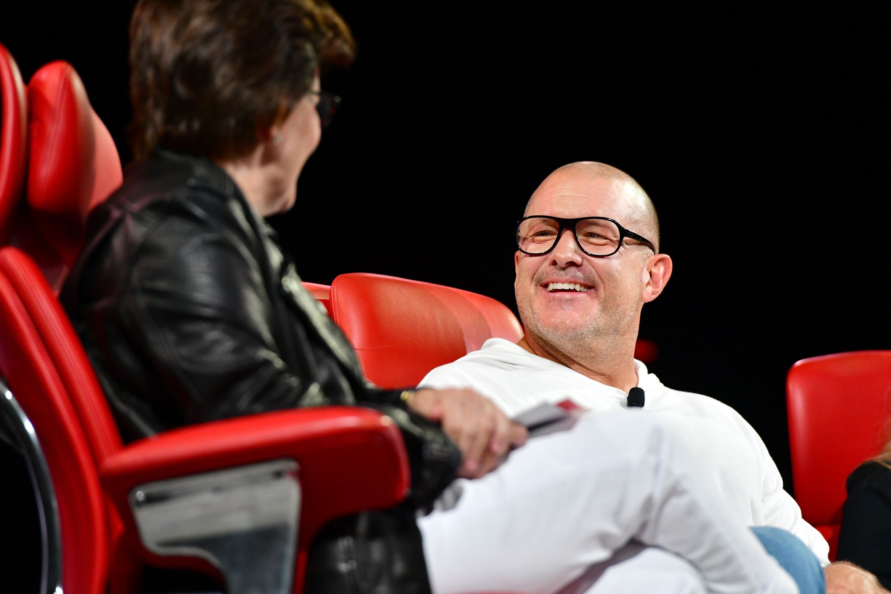 Jony Ive desenha um 'donut falante' para a OpenAI