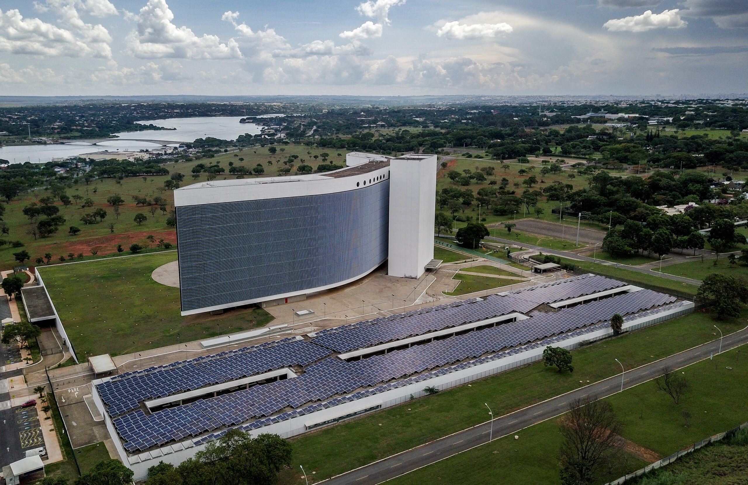 Justiça Eleitoral adota auditoria algorítmica para punir fraudes em cotas de gênero