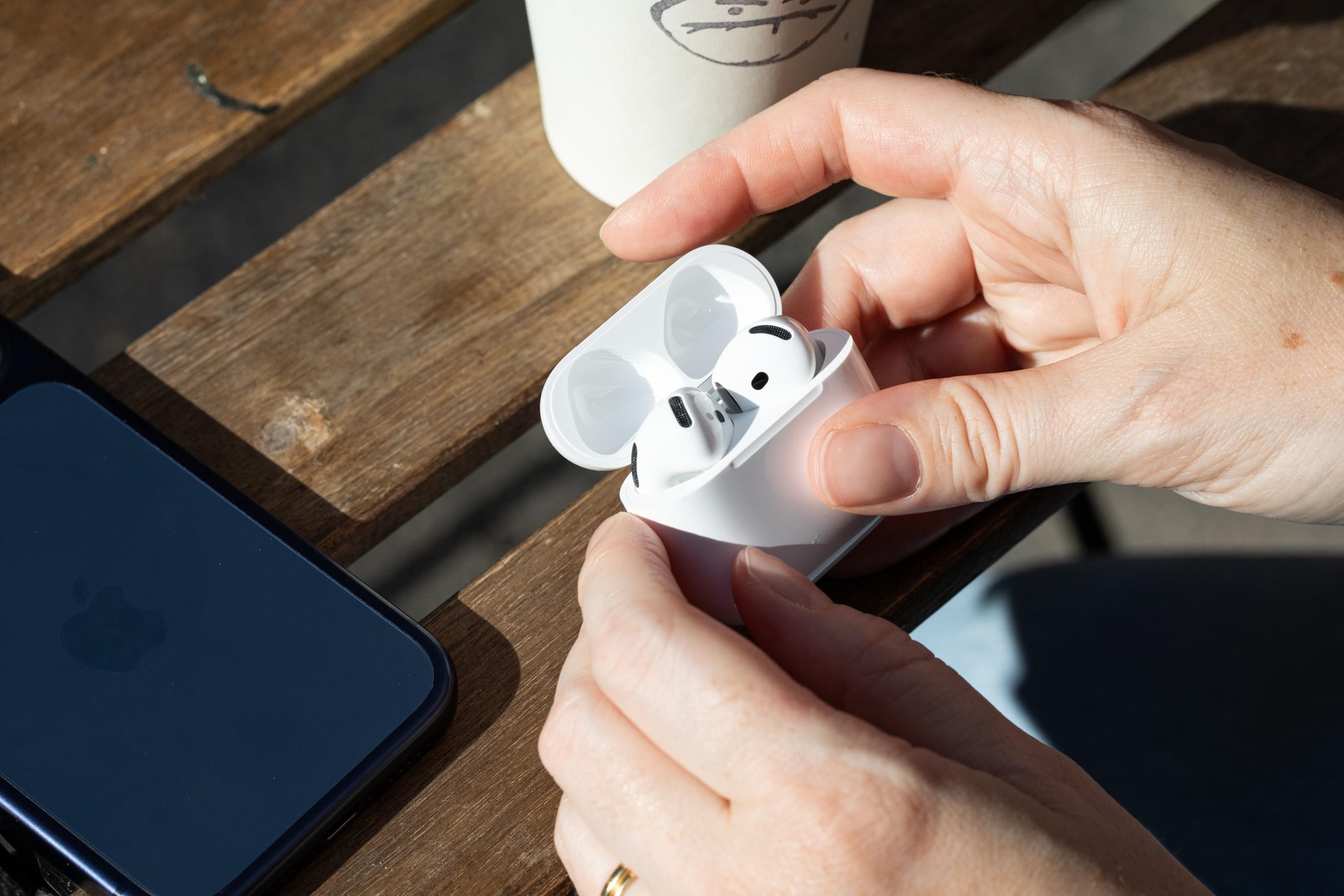 Apple recua no preço dos AirPods. E agora?
