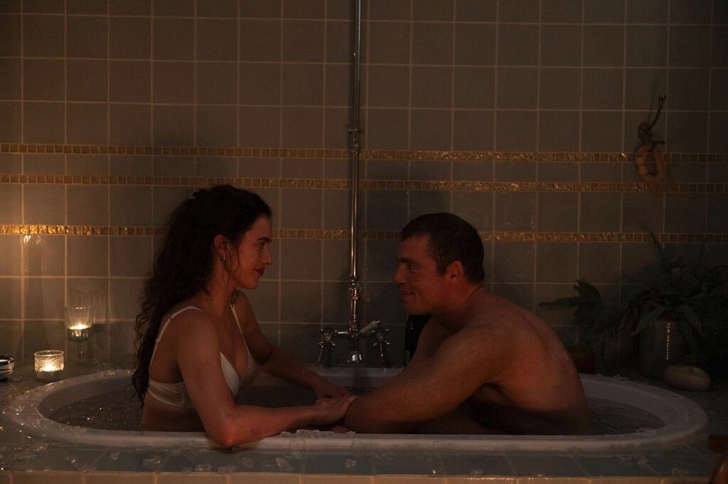 Pandemia vira tema de romance no Prime Video após seis anos de silêncio