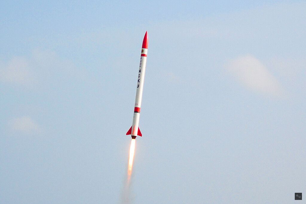 Cientistas criam combustível sólido reiniciável — avanço promete mudar propulsão espacial