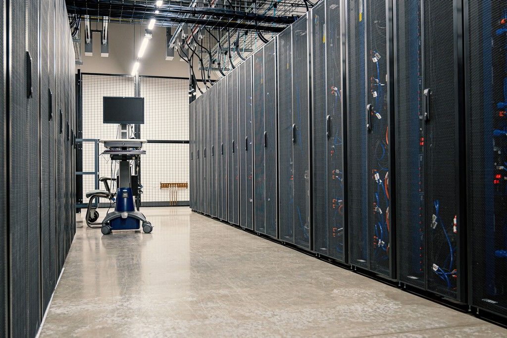 Espanha: 1 GW de data centers exige 14 GW de renováveis e baterias