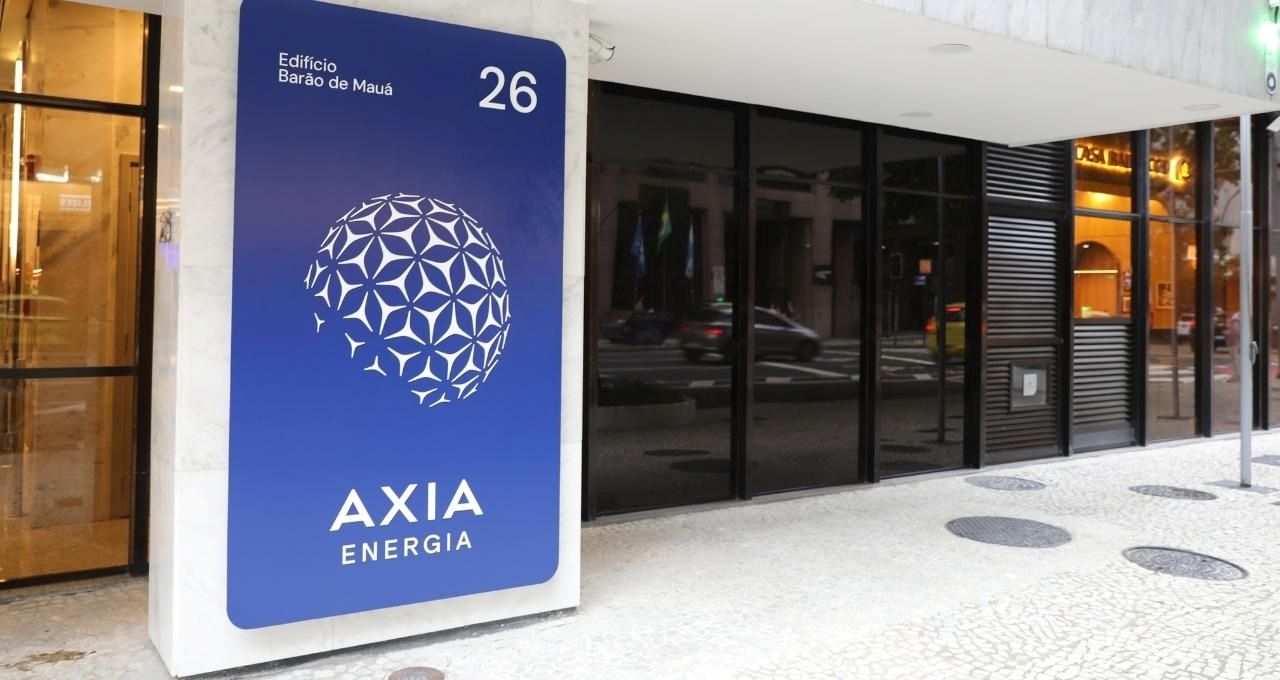 Axia paga R$ 1,5 bi para enxugar sua base de acionistas