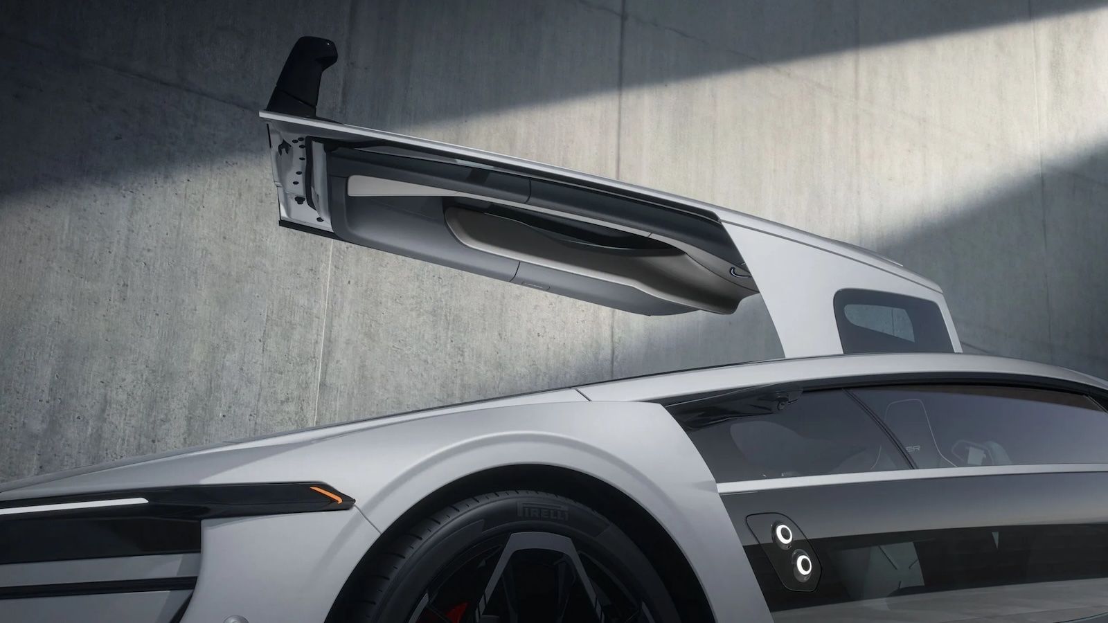 Arábia Saudita lança EVs com design radical e tecnologia ousada