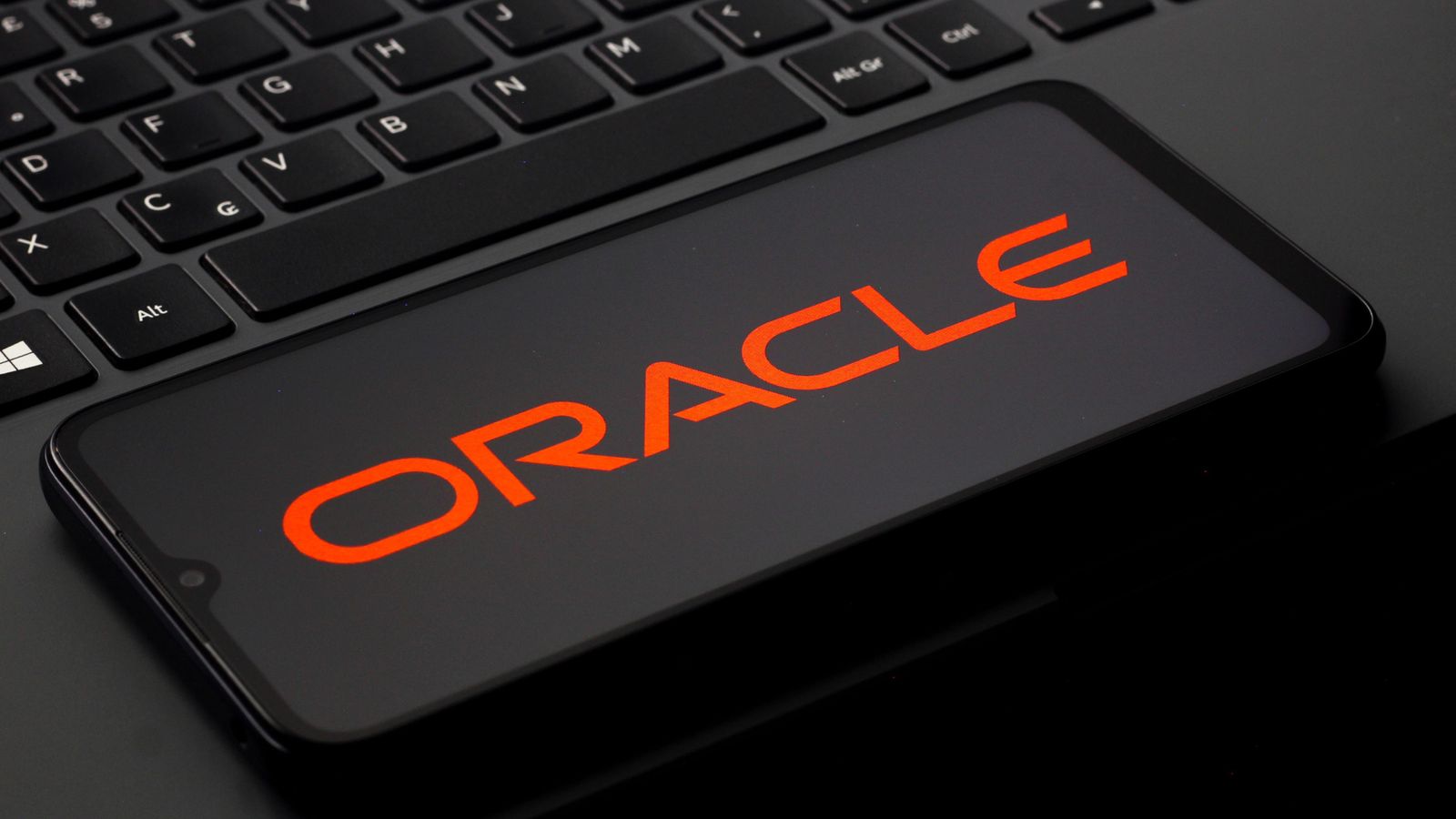 Oracle: aviso de força maior levanta dúvidas sobre expansão de IA