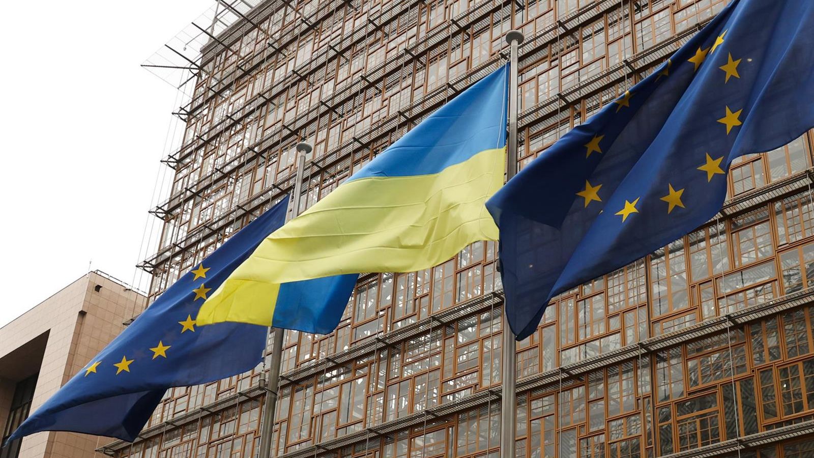UE libera €3 bi para Ucrânia após cumprimento de metas
