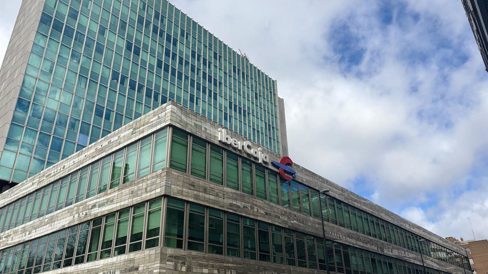 S&P eleva perspectiva do Ibercaja para 'positiva' e mantém rating em 'BBB'