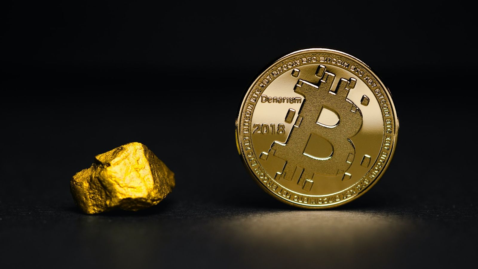 Ouro e Bitcoin: a aliança improvável contra a dívida americana