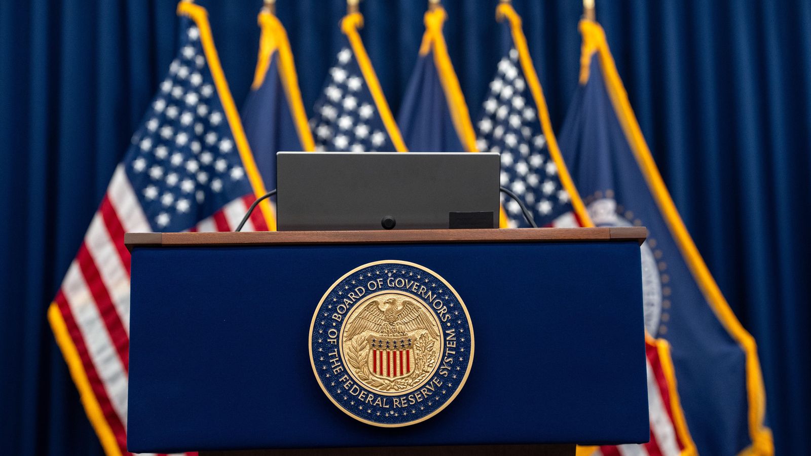 Kevin Warsh sinaliza ruptura no Federal Reserve — e o mercado observa