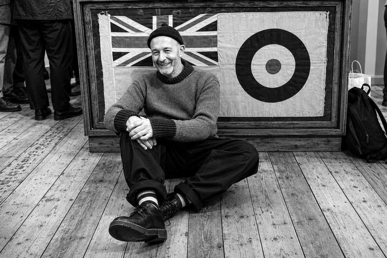 Nigel Cabourn morre aos 77 anos — o legado do mestre do design utilitário