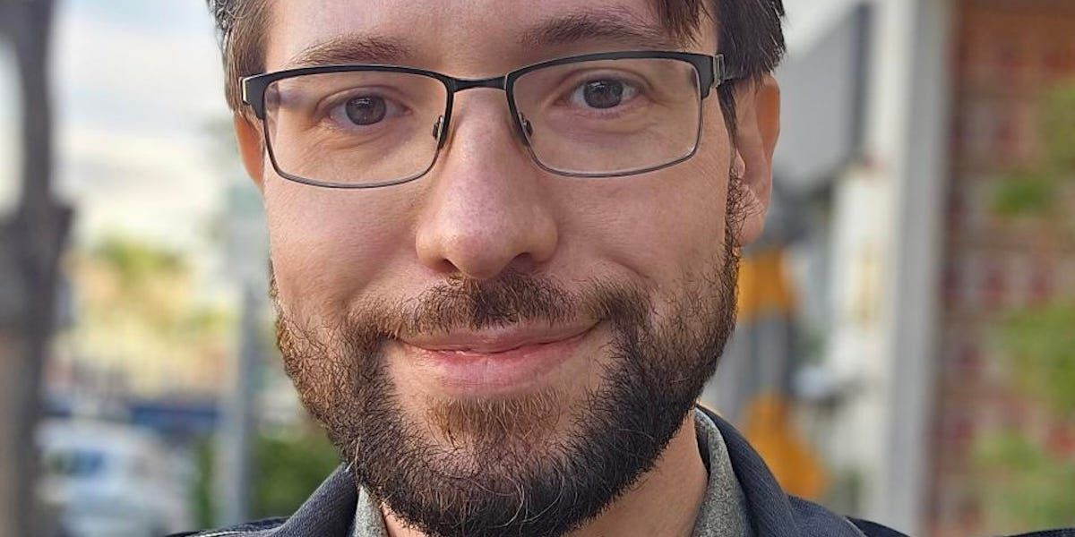 Um pai hackeia a lição de casa com ChatGPT