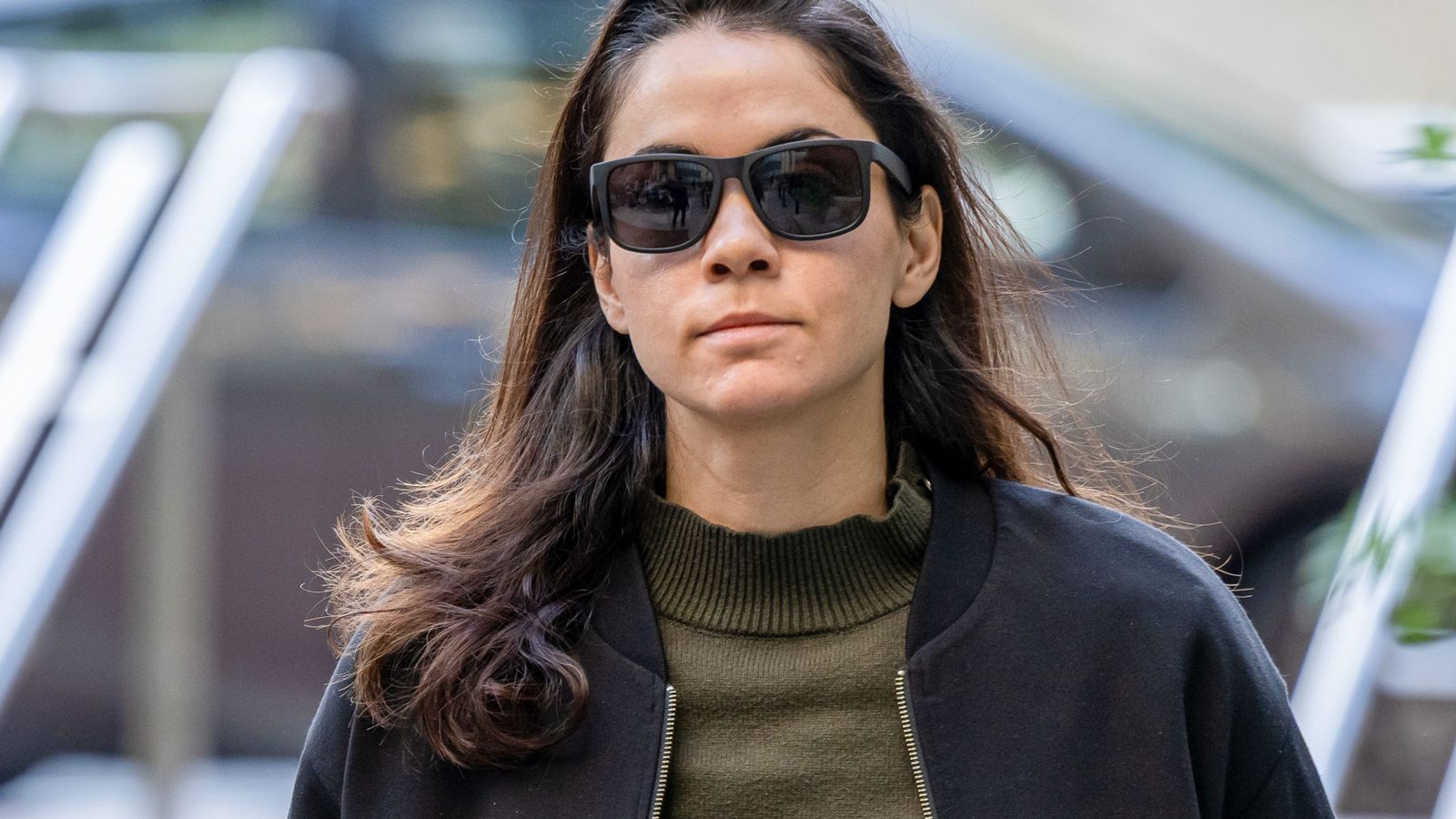 Shivon Zilis posta fim de relação com Musk: 'De amor a abandono em uma semana'