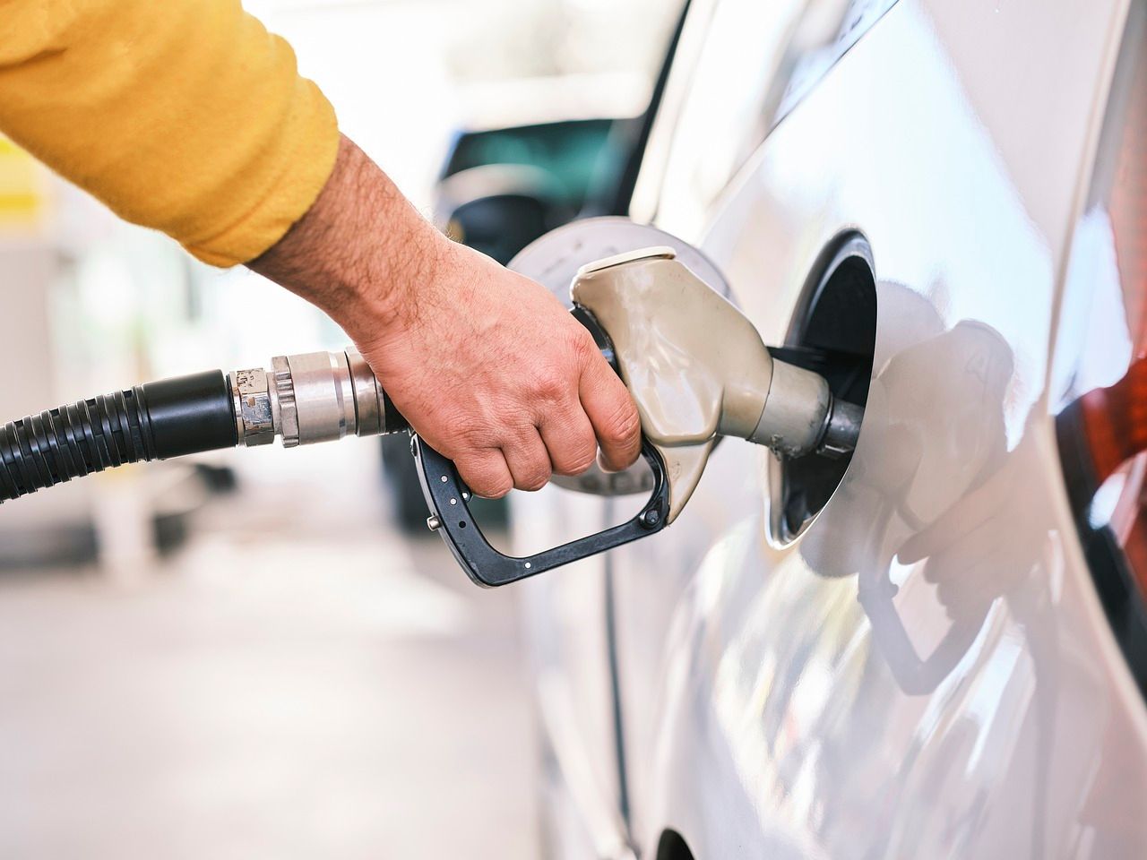 Lula avalia elevar mistura de etanol na gasolina para 32% — entenda o impacto